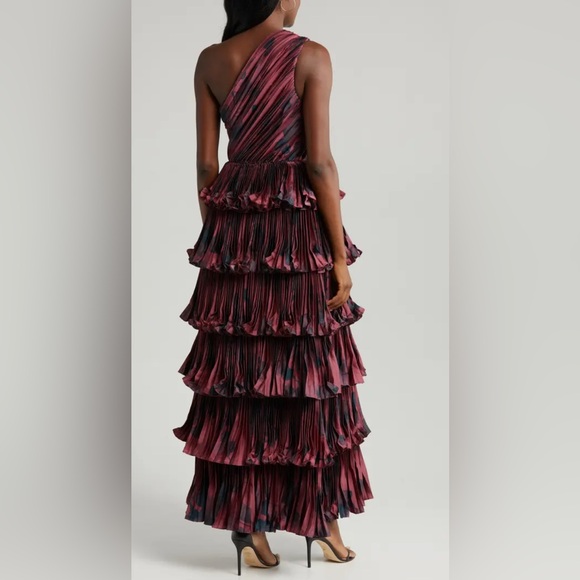 Hutch Enza Tiered One-Shoulder Gown - Picture 4 of 8